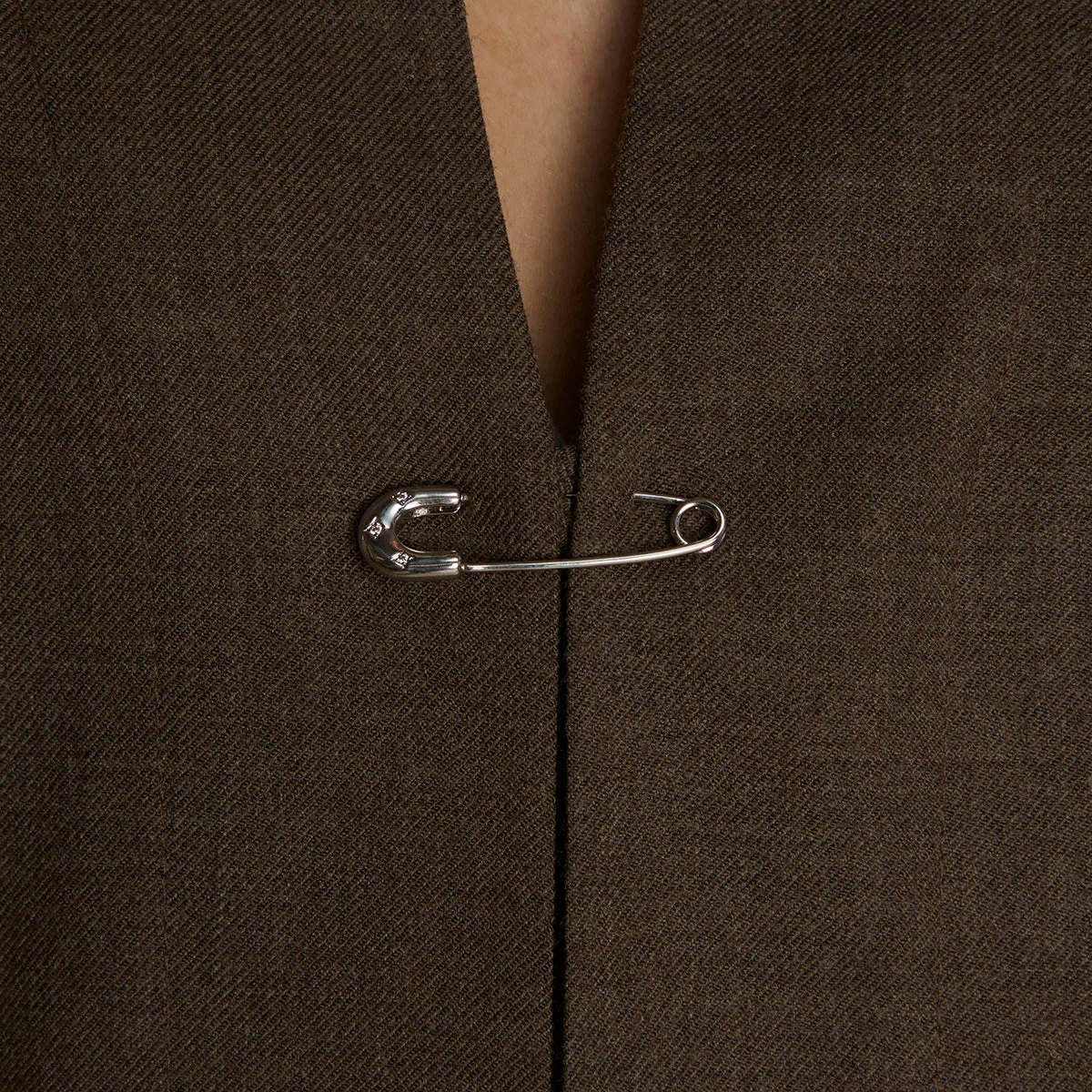 Charm Pin Brooch in Silver - Image 3