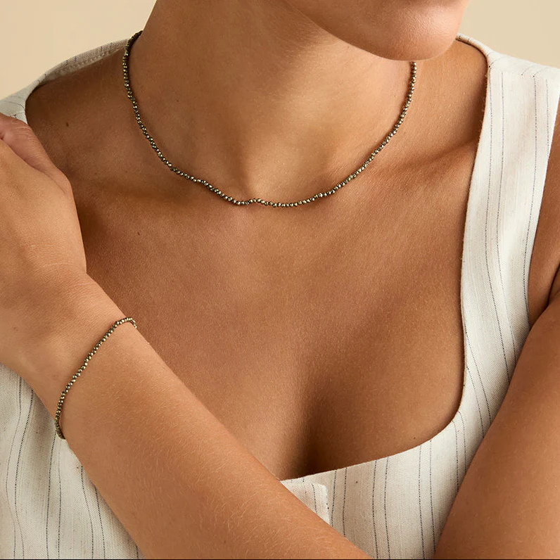 Ironstone Gemstone Necklace in 9k Gold - Image 4