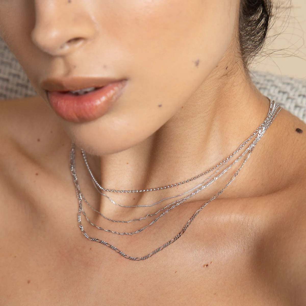 Marylebone Chain Necklace in Solid White Gold - Image 7